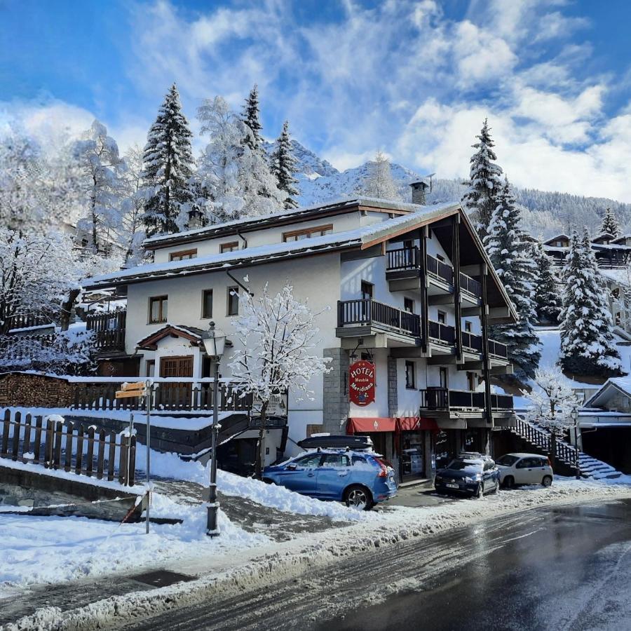 Hotel Meublè Meridiana Valtournenche Extérieur photo